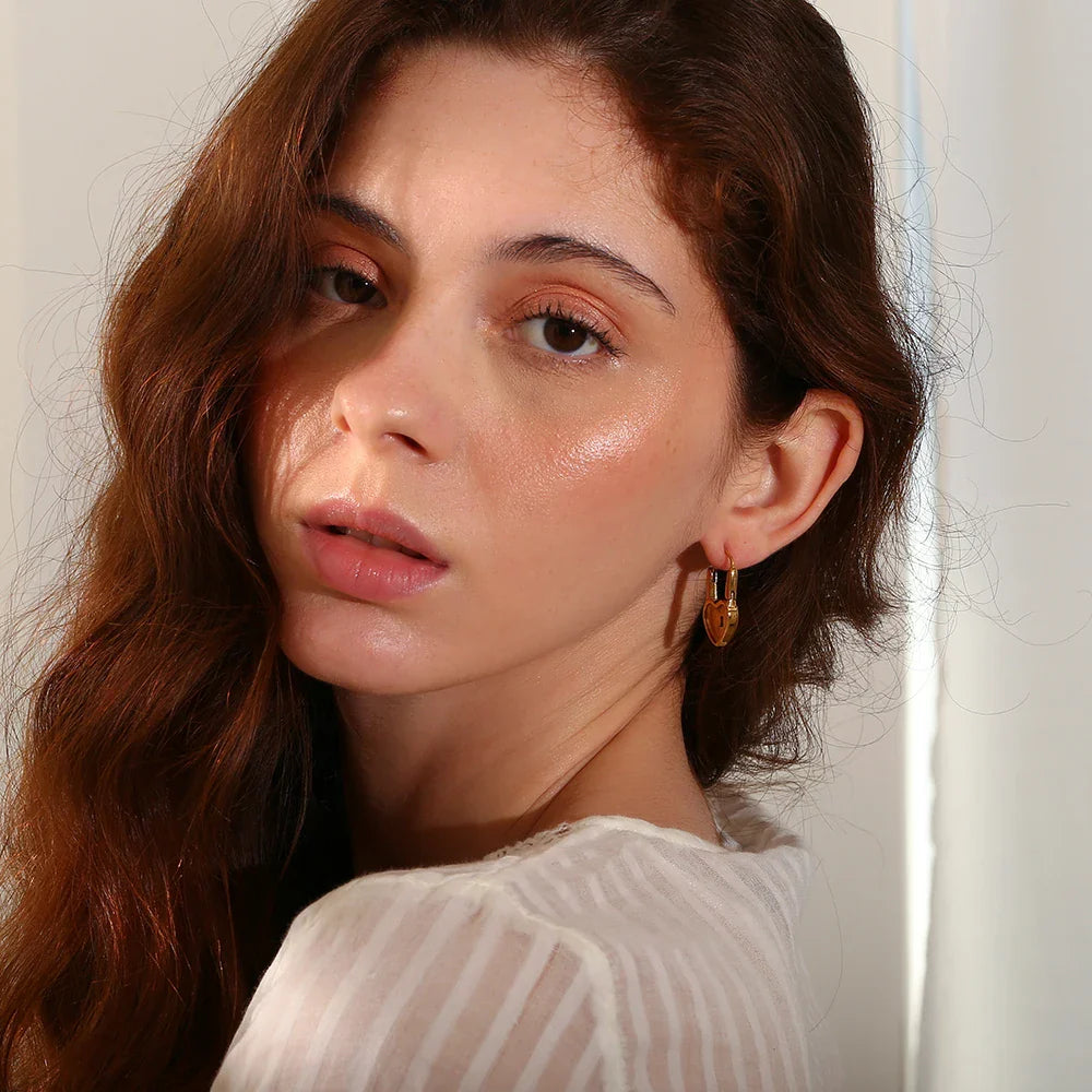 Golden Hour Heartlock Hoops