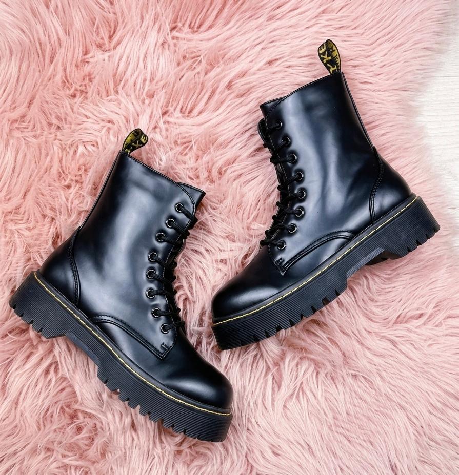 Rio | Mat Boots