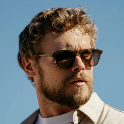 Francis | Polarized