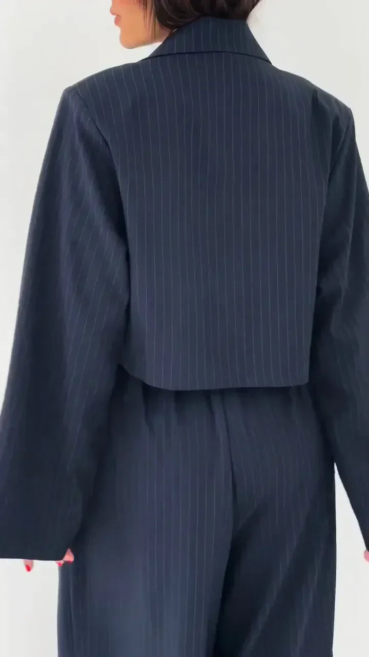 Aritzia Women's Bustier Set + Jacket – Elegant & Trendy Style
