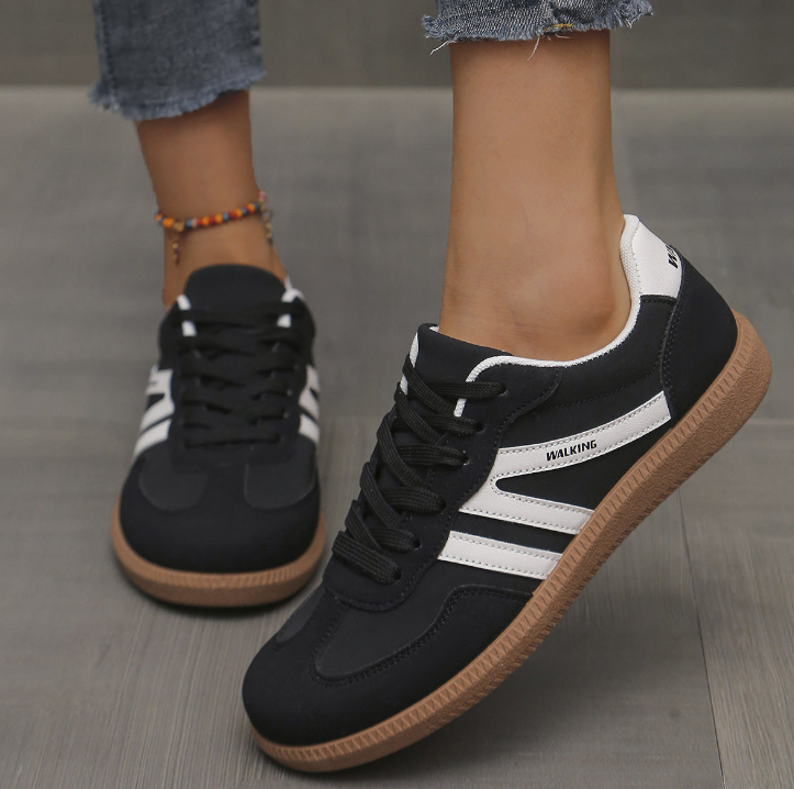 Deliza | Orthopaedic Trainers