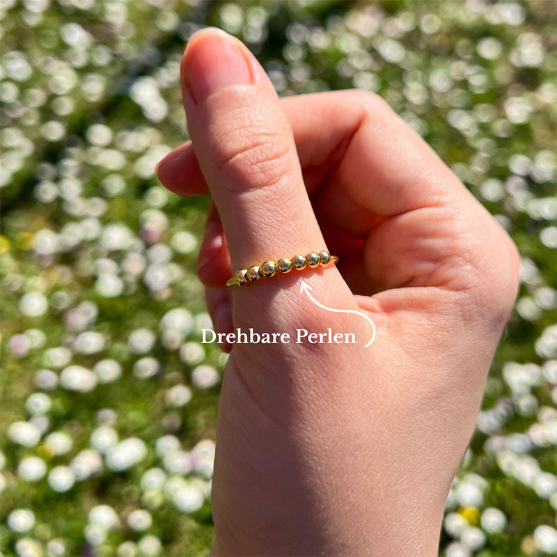 Calm – Ring with Rotating Beads