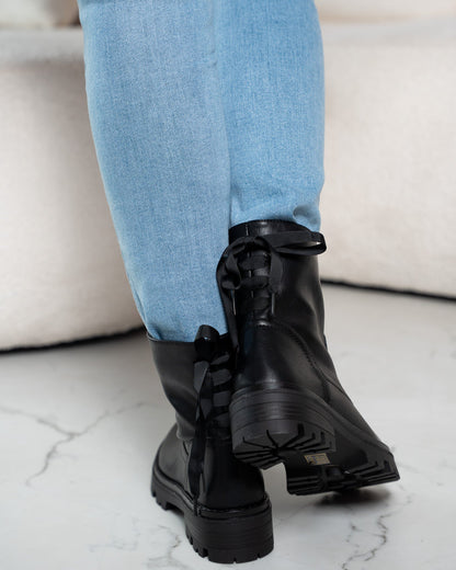 Bow Black Boots