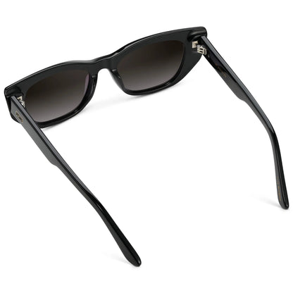 Evelyn | Polarized