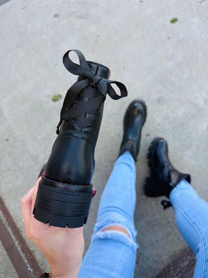 Bow Black Boots