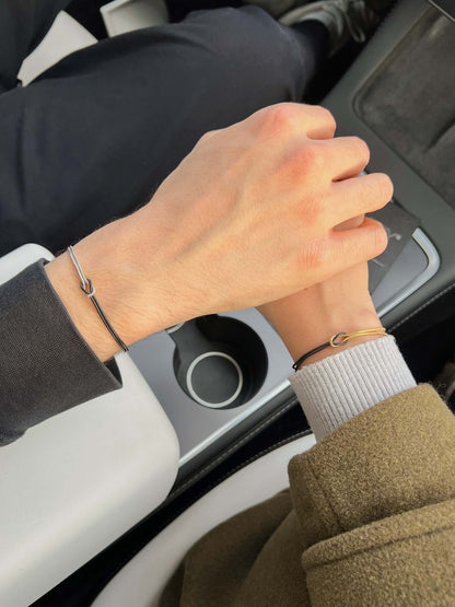 Love Knot – Partner Bracelet with Knot