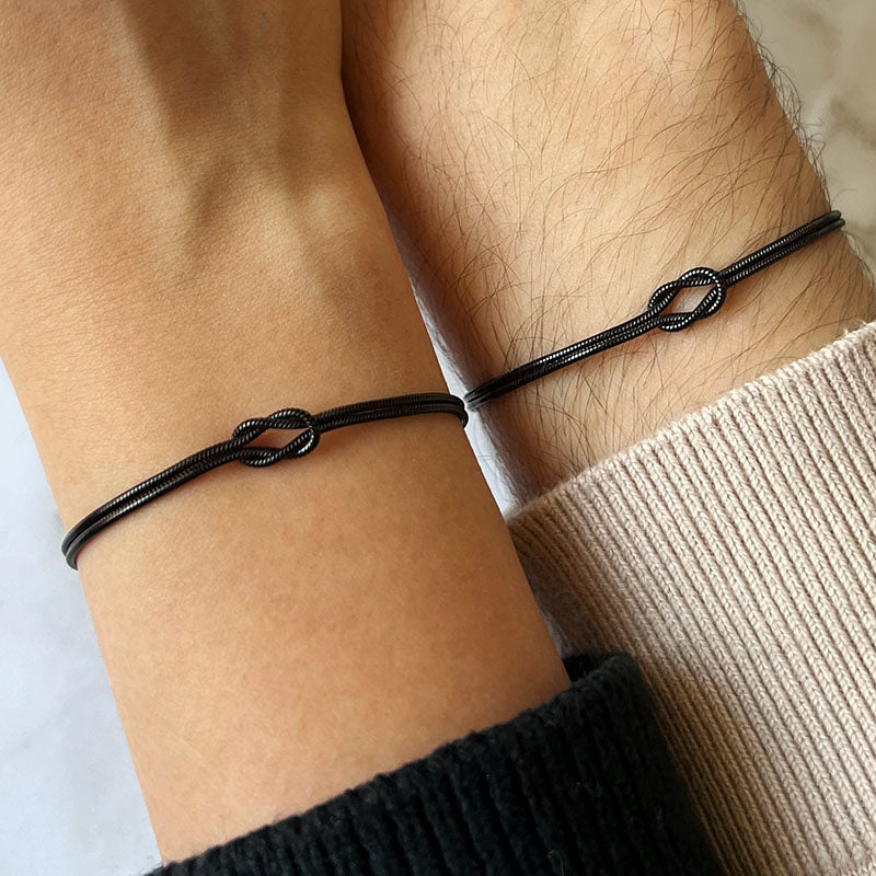 Love Knot – Partner Bracelet with Knot