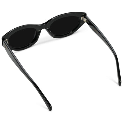 Loretta | Polarized