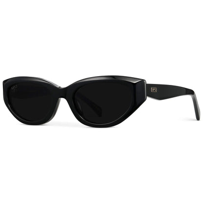 Loretta | Polarized
