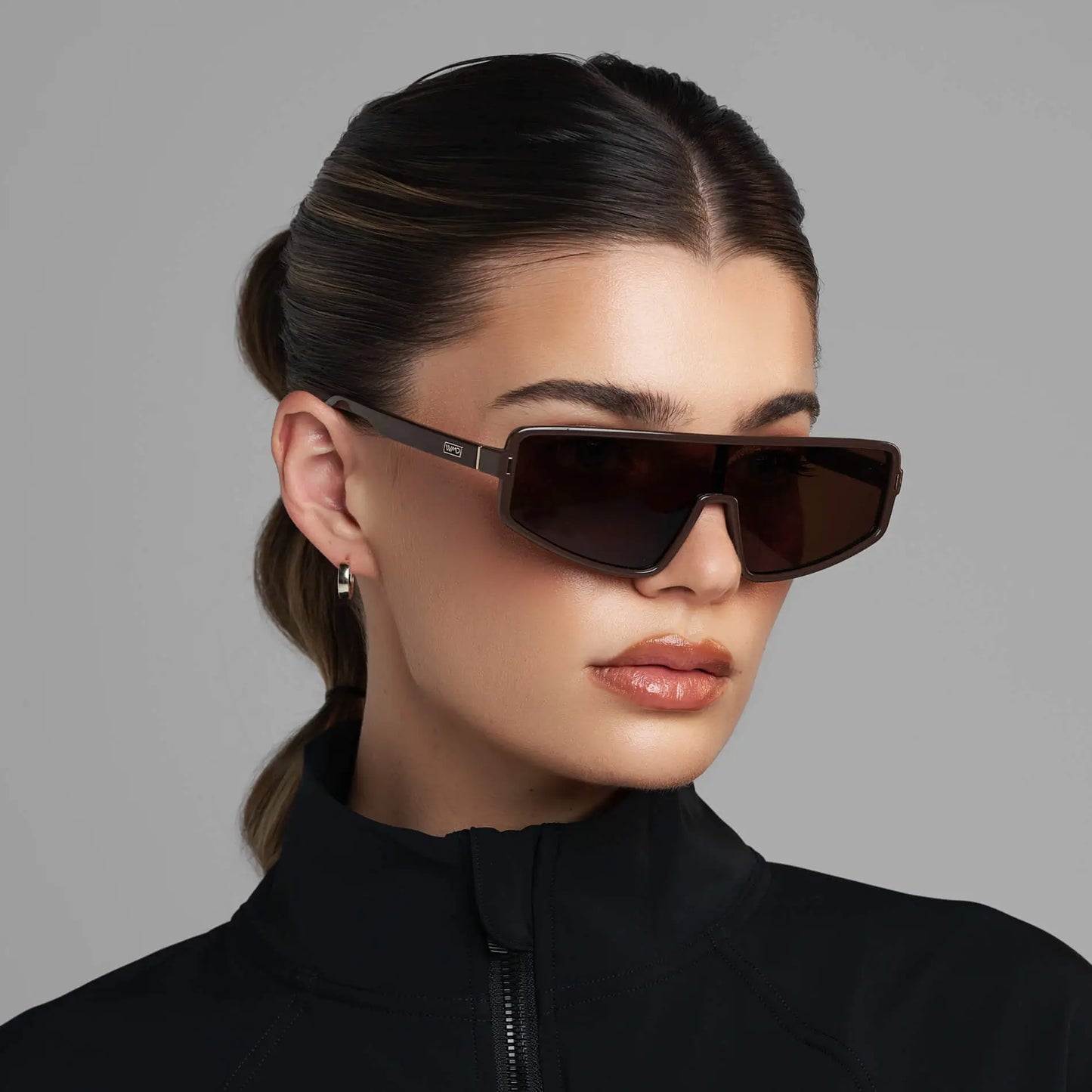 Nova | Polarized