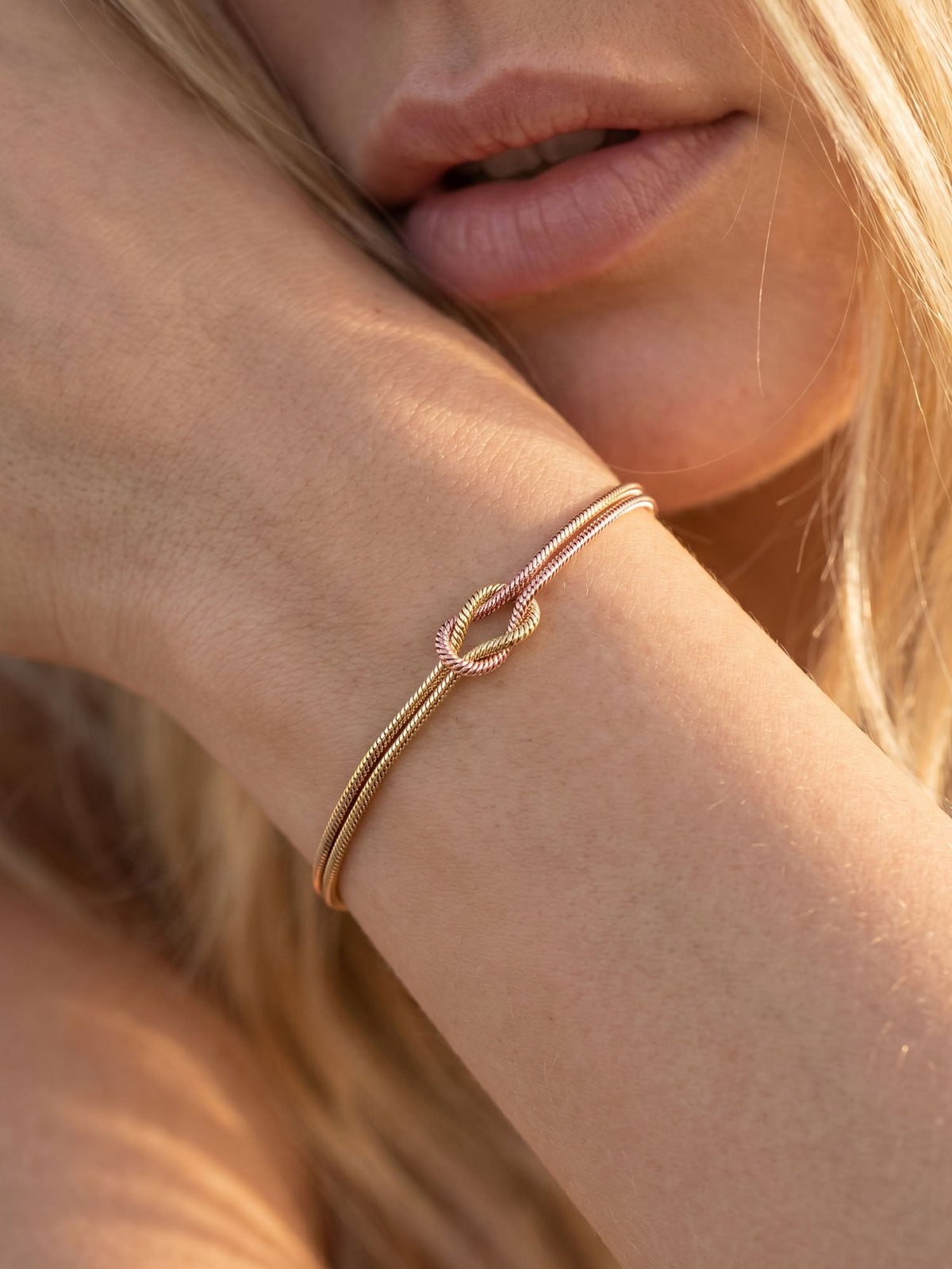 Love Knot – Partner Bracelet with Knot