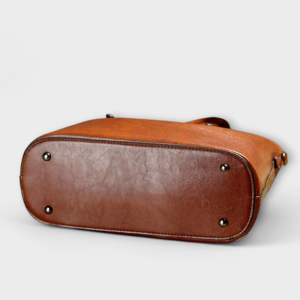 Aveline- Vintage Shoulder Bag